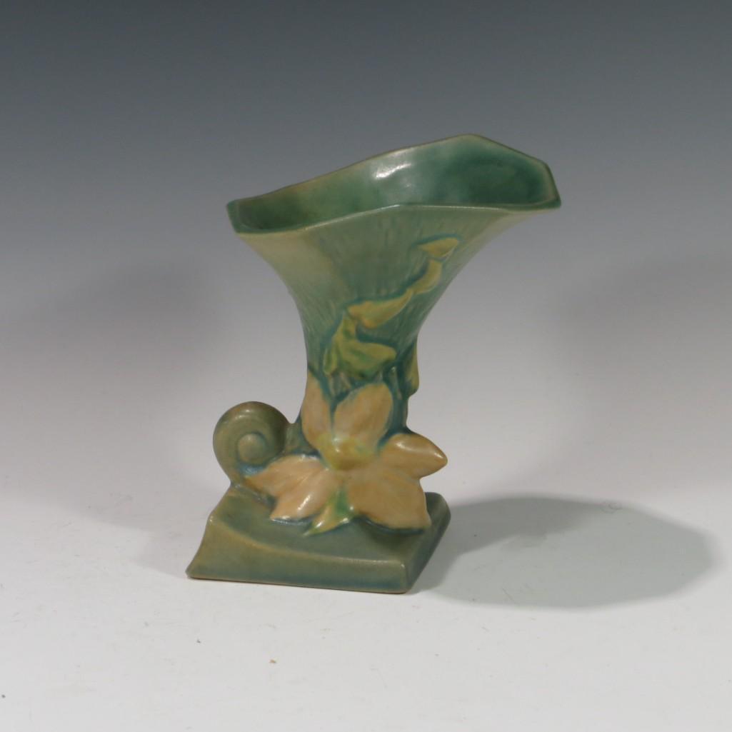 Roseville Clematis Vase (1 of 2)