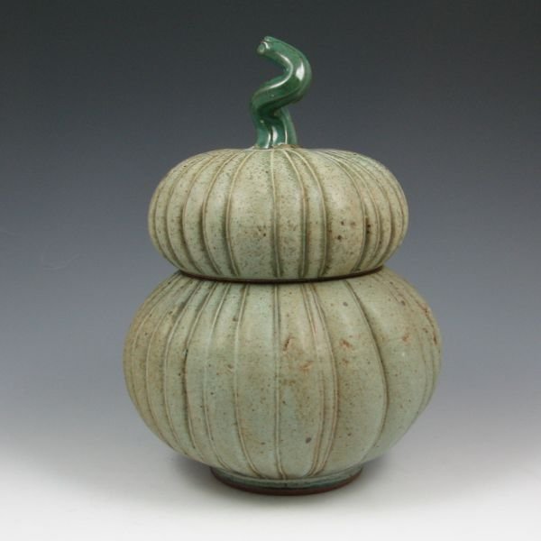 Greg Kuharic 9 1/2" Lidded Gourd Vessel - Mint: Greg Kuharic lidded gourd vessel. Signed Kuharic 2002. Mint. 9 1/2" tall.
