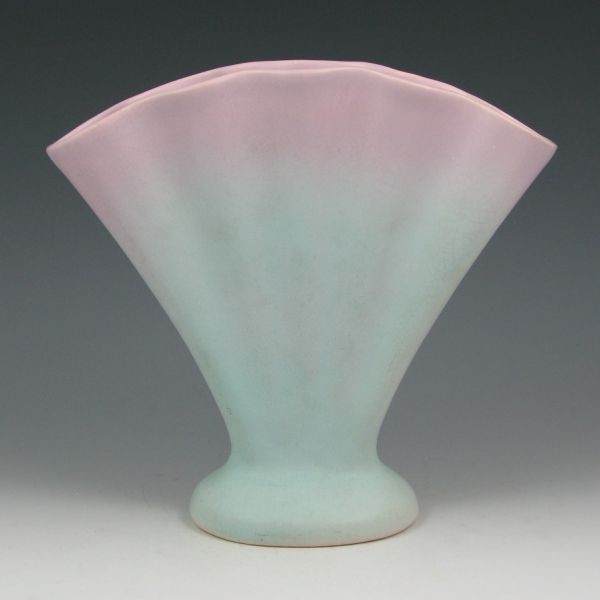 Weller Lavonia 8" Fan Vase - Mint