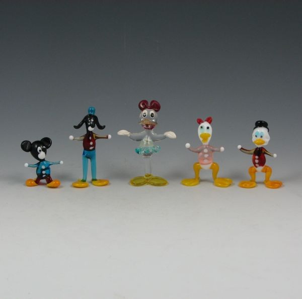 Italiain (Attr.) Art Glass Disney Figures - Excel: Italian (attribution) art glass miniature figures in the form of Disney characters. While not official Disney pieces, the figures seem to depict Mickey and Minnie Mouse, Donald and Daisy Duck and Goof