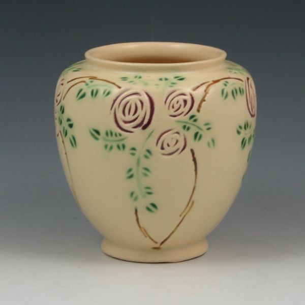 Roseville Velmoss Scroll 193-5" Vase - Mint: Roseville Velmoss Scroll 193-5" vase. Unmarked. Mint. 4 7/8" tall. Provenance: Gordon & Sue Hoppe Collection.