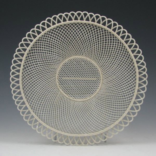 Belleek Single-Strand 10 1/2" Plate - Single Pad