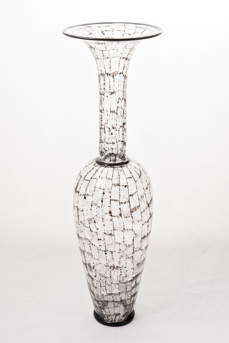 Dante Marioni (b.1964) Black and White Mosaic Vase (1 of 5)