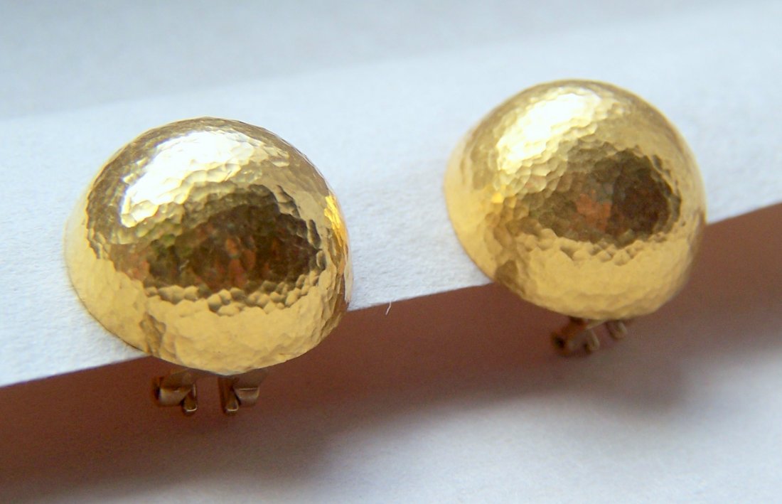 GURHAN 24k gold Lentil Button clip post Earrings: measures 1 1/8" long, weights 20.3 grams, marked Gurhan Ez848 / 0.990, in great condition