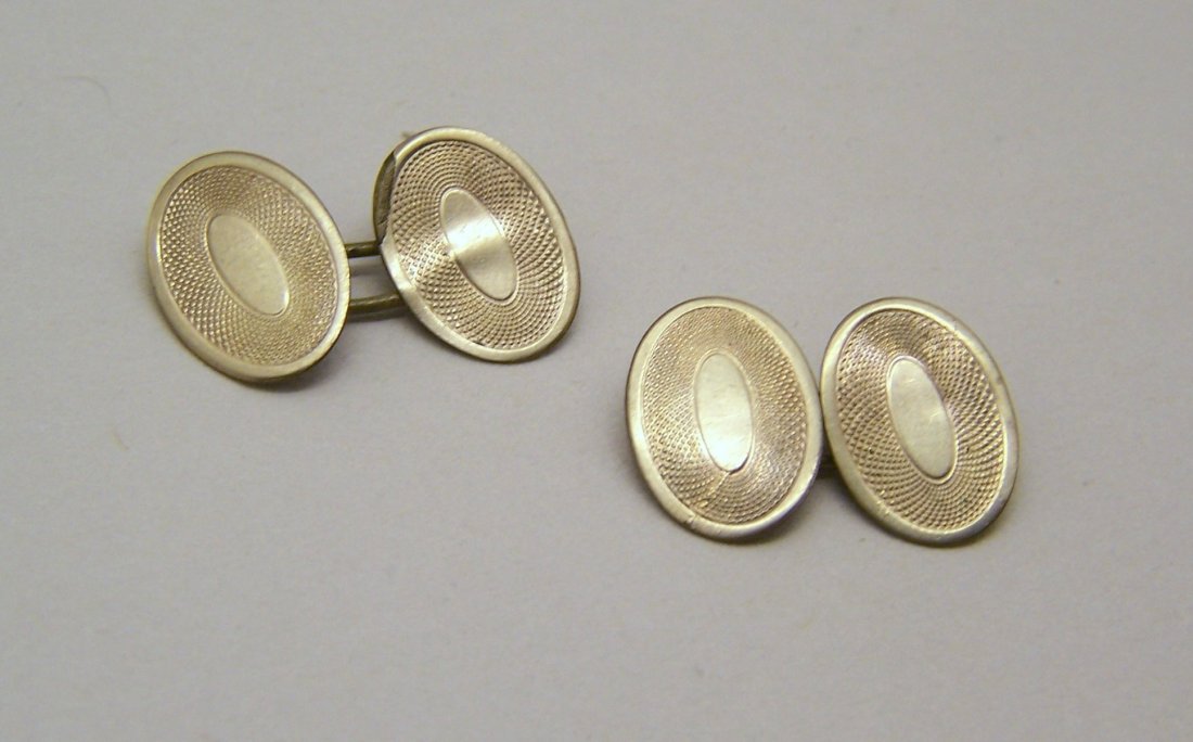 Art Deco 12k gf cufflinks set: measures 5x8" long by 9/16" wide, weights 2.8 grams, in good condition