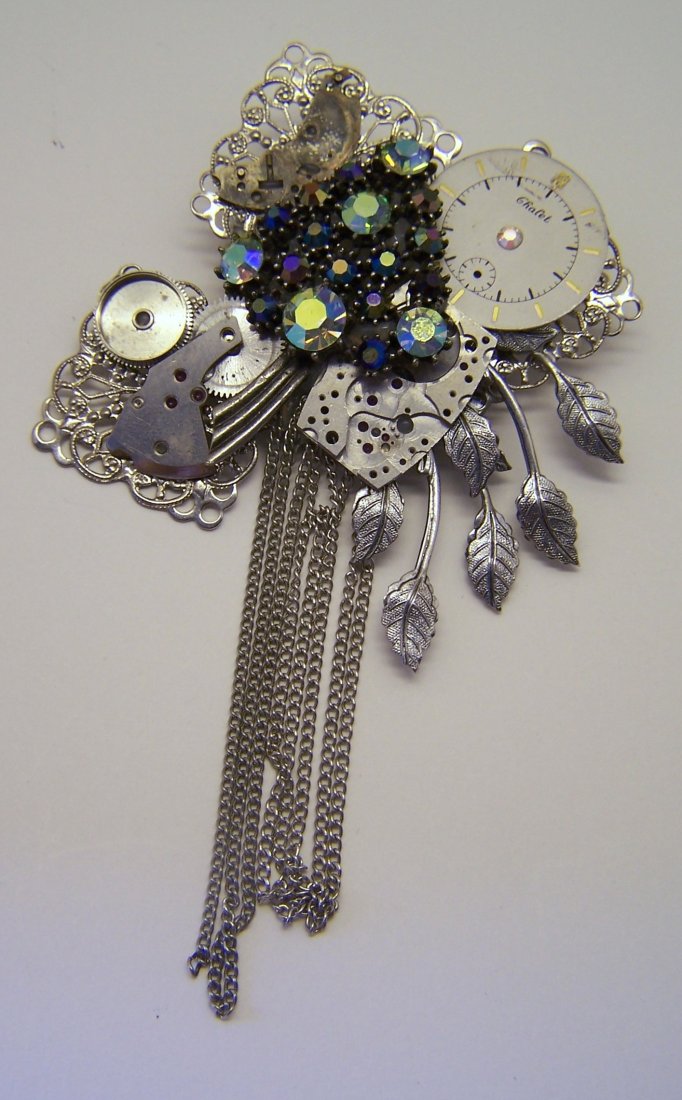 vintage CHALET steampunk juliana crystal brooch pin: measures 4 3/4" long by 3 3/16" wide, crafted with Chalet steampunk watch parts & what I believe juliana crystals (check pictures for more info), weights 42 grams, in great conditions