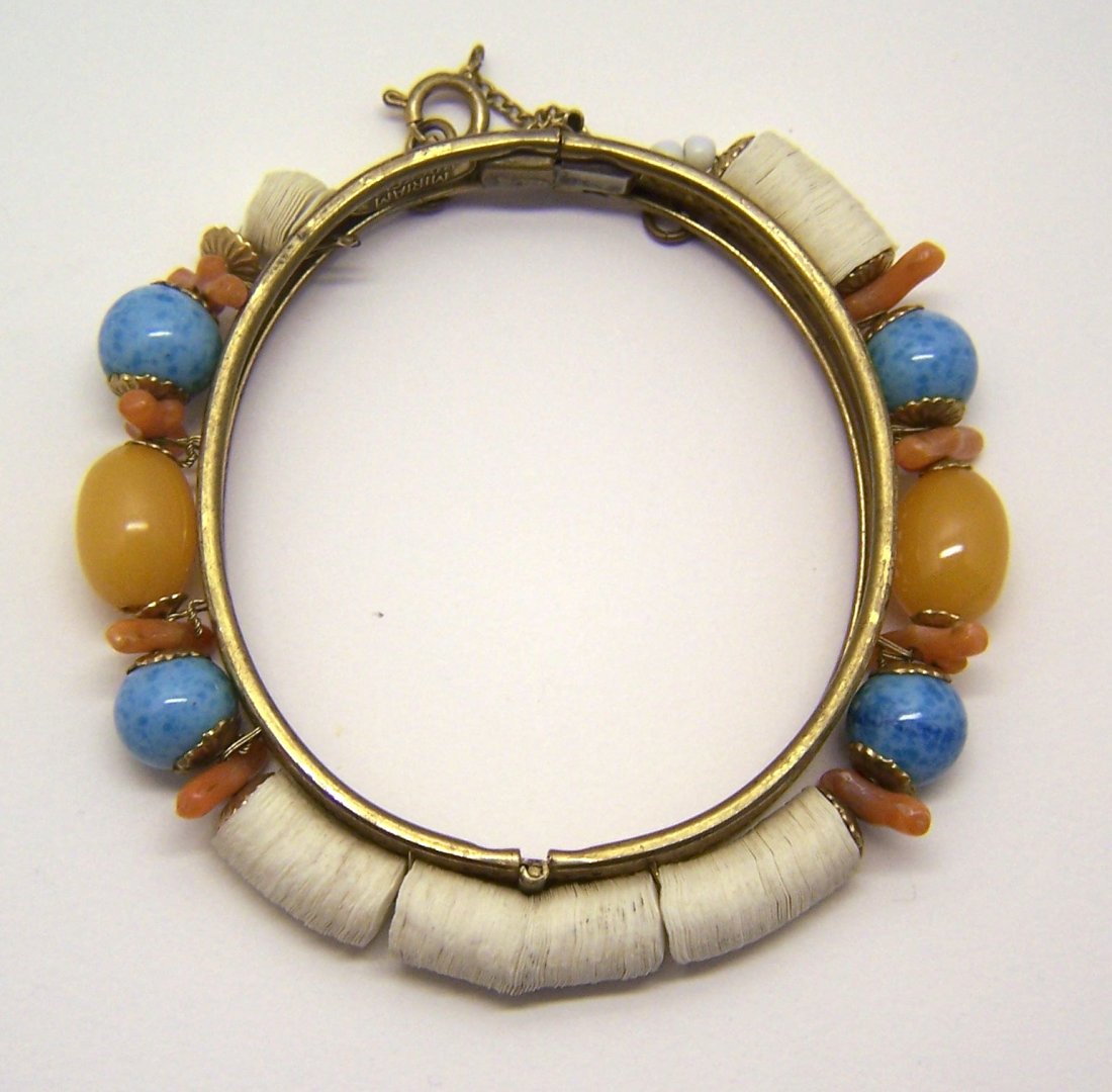 MIRIAM HASKELL faux corral turquoise amber bracelet: measures 6 1/2" inside circumference by 5/16" wide, crafted with faux amber, coral, turquoise, weights 24 grams, in great conditions