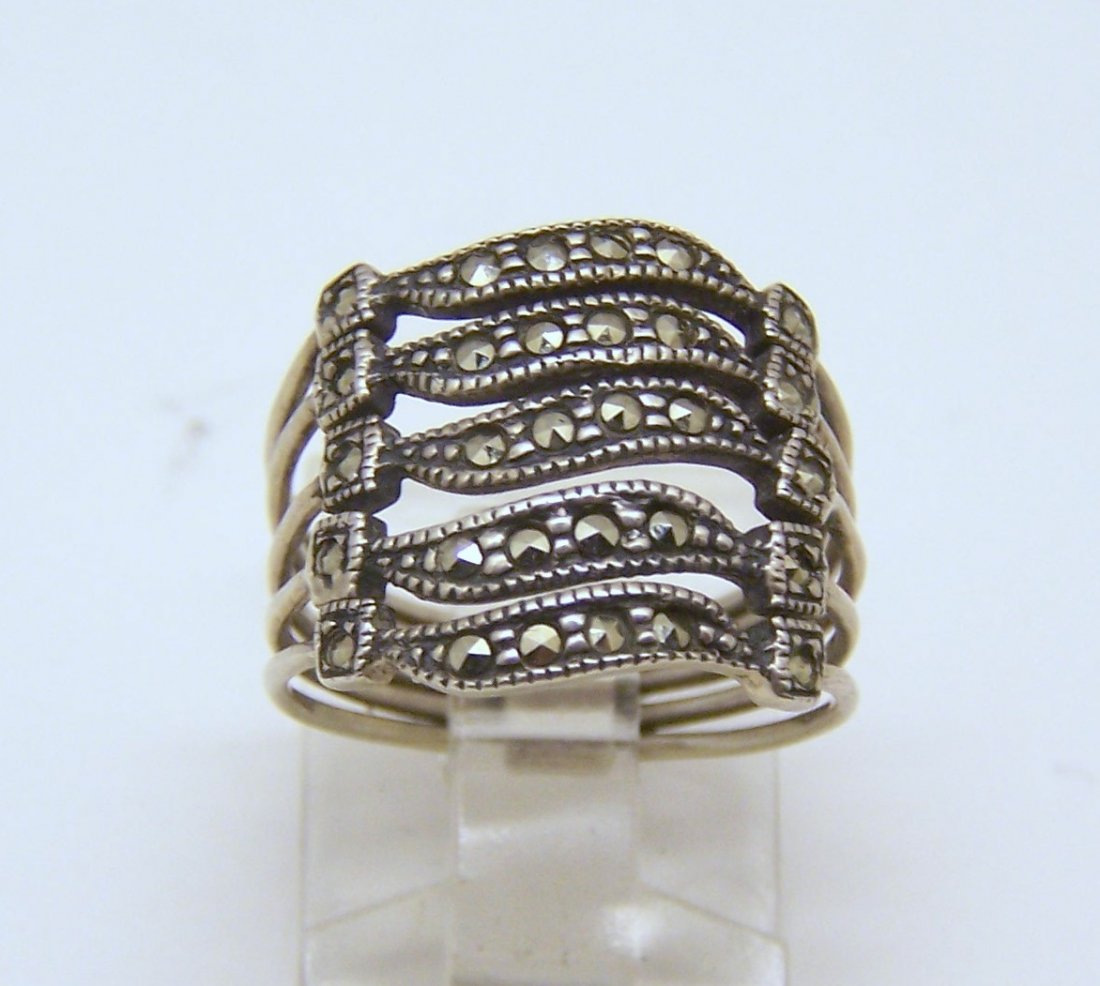 vintage Judith Jack sterling silver marcasite ring: measures 5/8" wide, size 5 1/2, weights 4.11 grams, signed JJ, in great condition