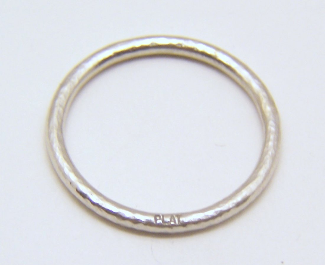 GURHAN platinum wedding band ring: top of the ring measures 2mm, size 7 1/4, signed plat RD134, weights 2.87 grams,in great condition