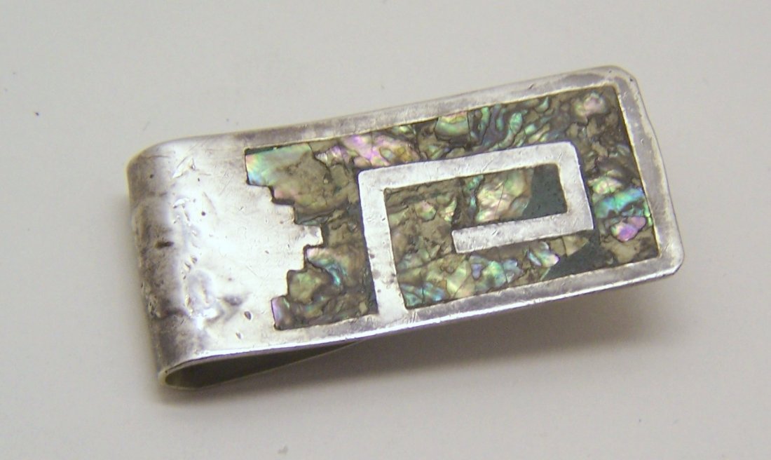 BETO Mexico sterling silver abalone money clip: measures 1 11/16" long by 3/4" wide, weights 9.84 grams, signed Beto Taxco 925 Hecho in mexico, alpaca, in good condition