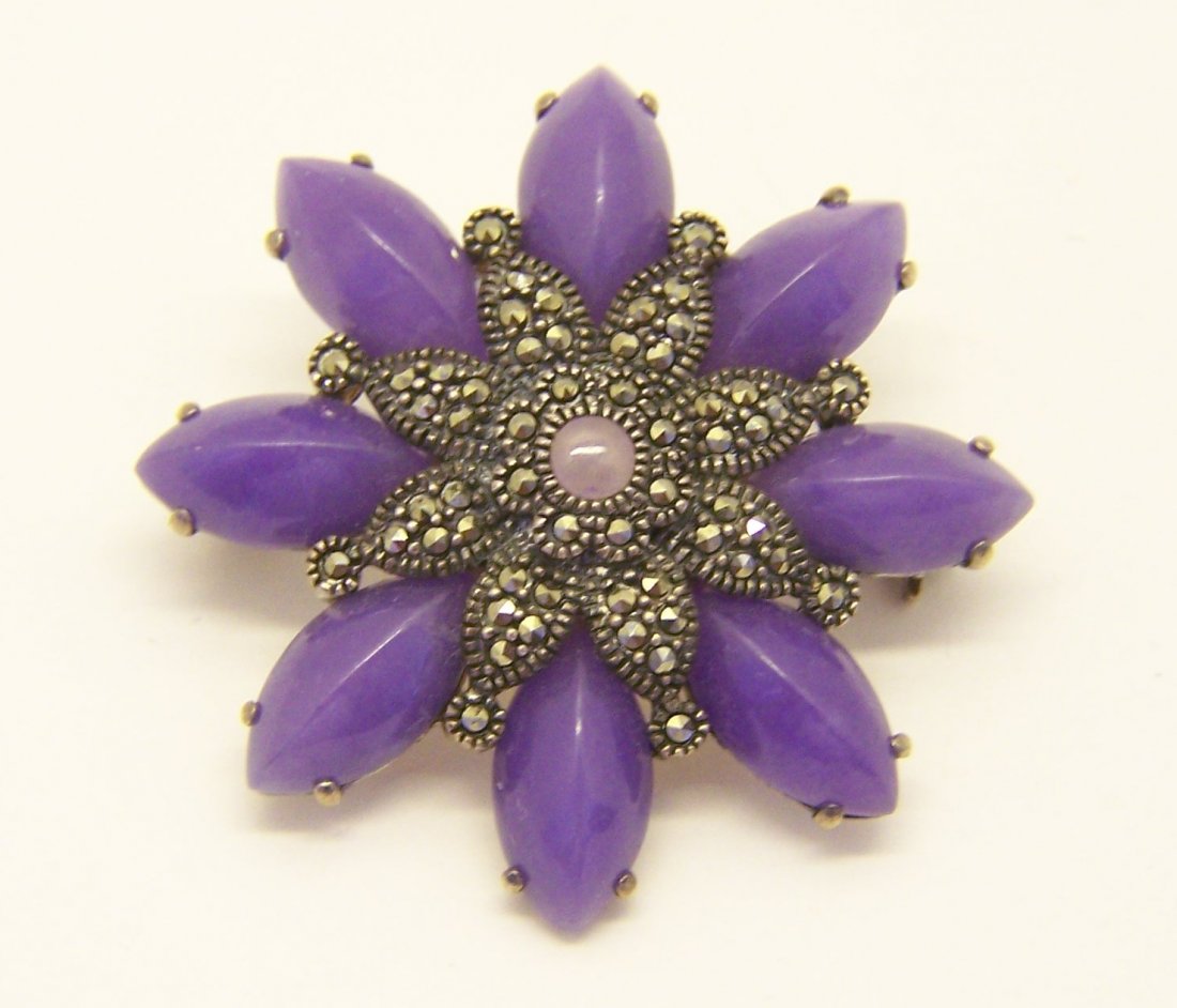 sterling silver marcasite purple jade brooch pin: measures 1 1/2" long by 1 1/2" wide, cafted with 13x11mm purple jade & marcasites, weights 13.7 grams, in good condition