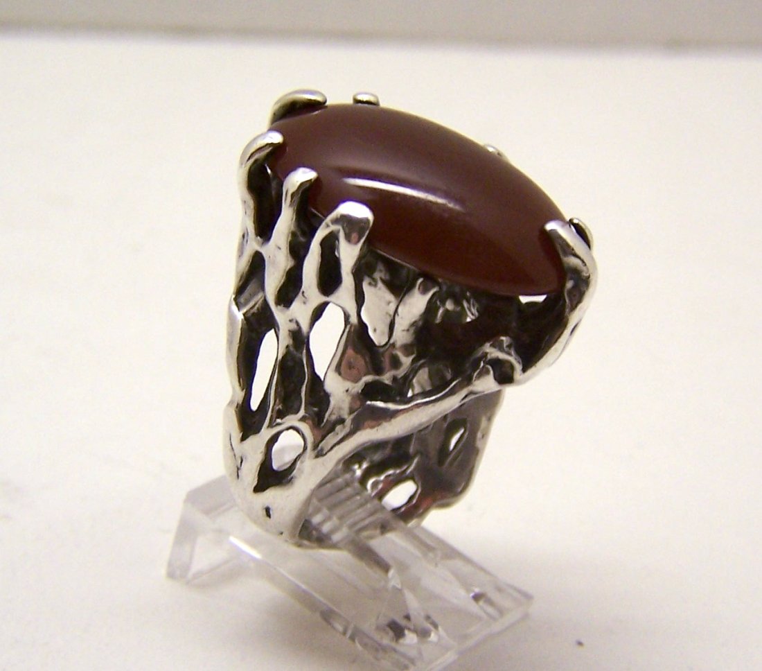 vintage modernist studio carnelian ring: top of the ring measures 3/4" wide and size 8 1/2, in great condition