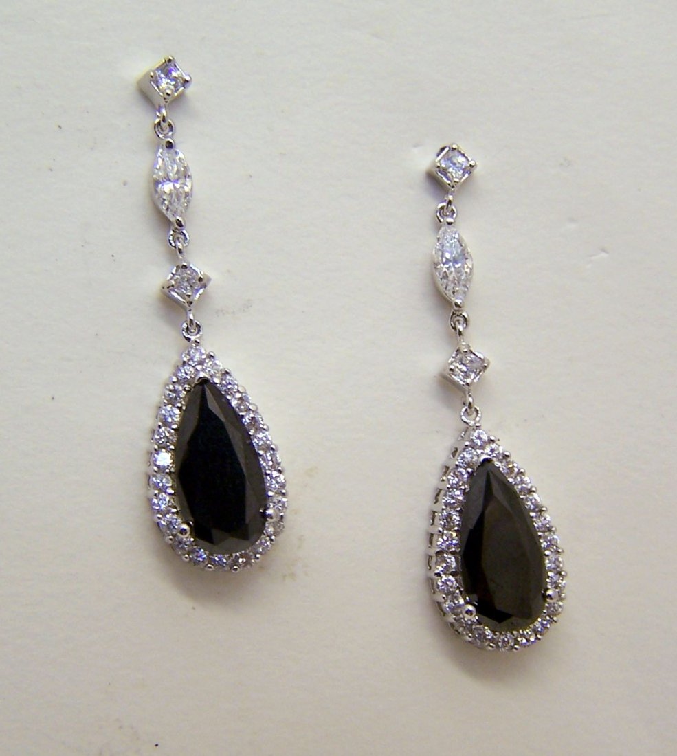 sterling silver cz onyx drop earrings: measures 1 9/16" long by 7/16" wide crafted with 2mm to 3mm Cz & 13x6mm iolite, weights 5.8 grams, in great condition