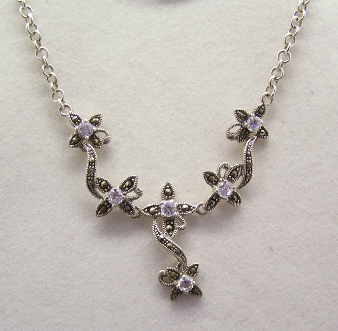 sterling silver CZ marcasite necklace: measures 17 1/4" long, carfted with Cz & marcasite stones, weights 16.74 grams, in great condition