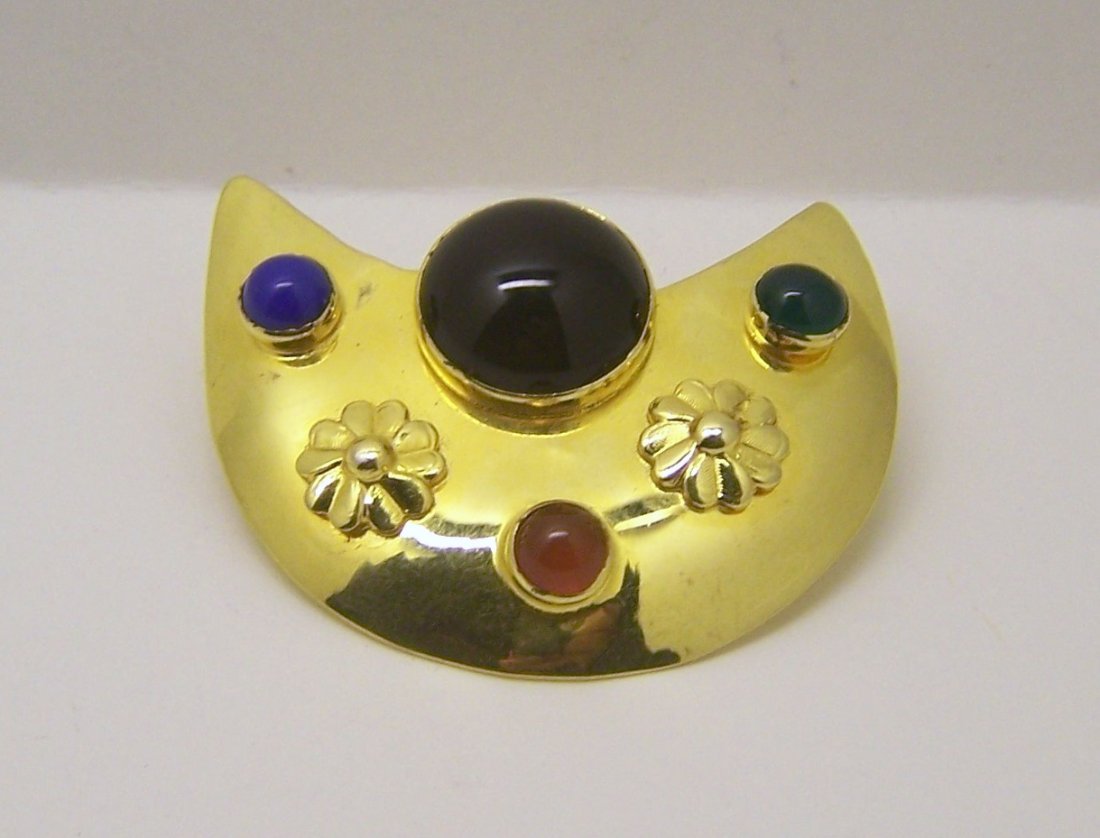 TULLA BOOTH gold tone gemstone brooch pin: measures 1 6/8" long by 1 9/16" wide, crafted with 5mm to 14mm chrisoprase, carnelian lapis lazuli, onyx cabochon, weights 14.8 grams, in great condition