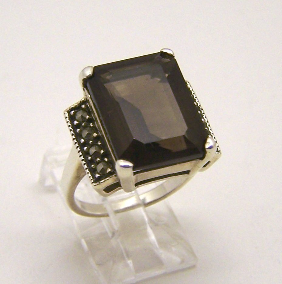 JUDITH JACK sterling silver smoky topaz marcasite ring: top of the ring measures 5/8" wide, size 6 3/4, weights 7.27 grams, in good condition