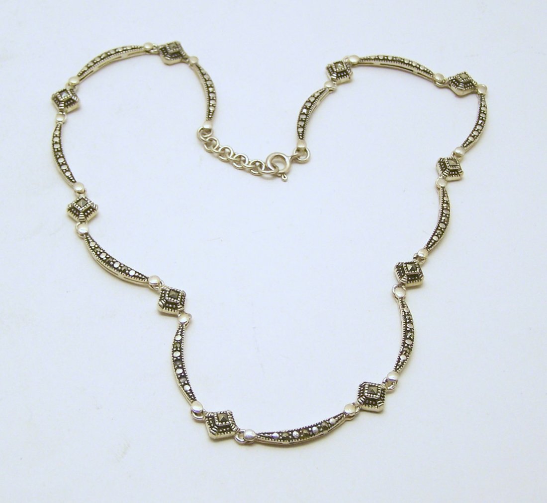 JUDITH JACK sterling silver marcasite necklace: measures 15 3/4" long, weights 14.8 grams, in good condition