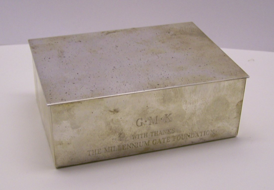 TIFFANY & Co sterling silver cigar box: measures 4 1/2" long by 3 1/4" wide & 1 11/16" high, weights 320.3 grams, signed Tiffany & Co Made in Italy 925, engrave it GMK with thanks the millenum gate foundation, in great condition just need t