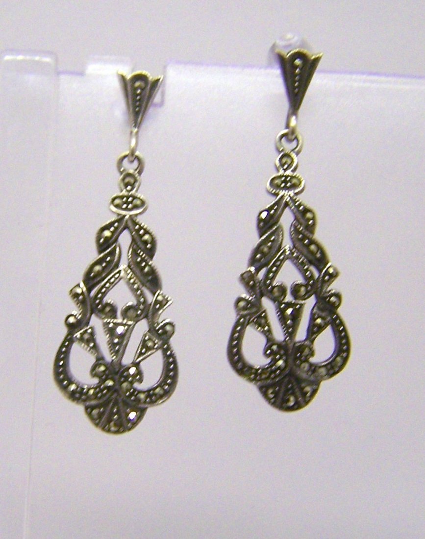 sterling silver marcasite earrings: measures 1 1/2" long by 1/2" wide, weigts 4.3 grams, in good condition