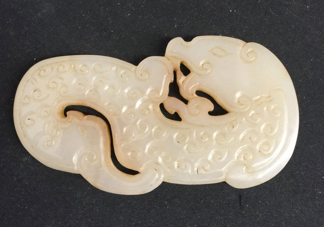 Archaic jade dragon/phoenix pendant. (1 of 2)