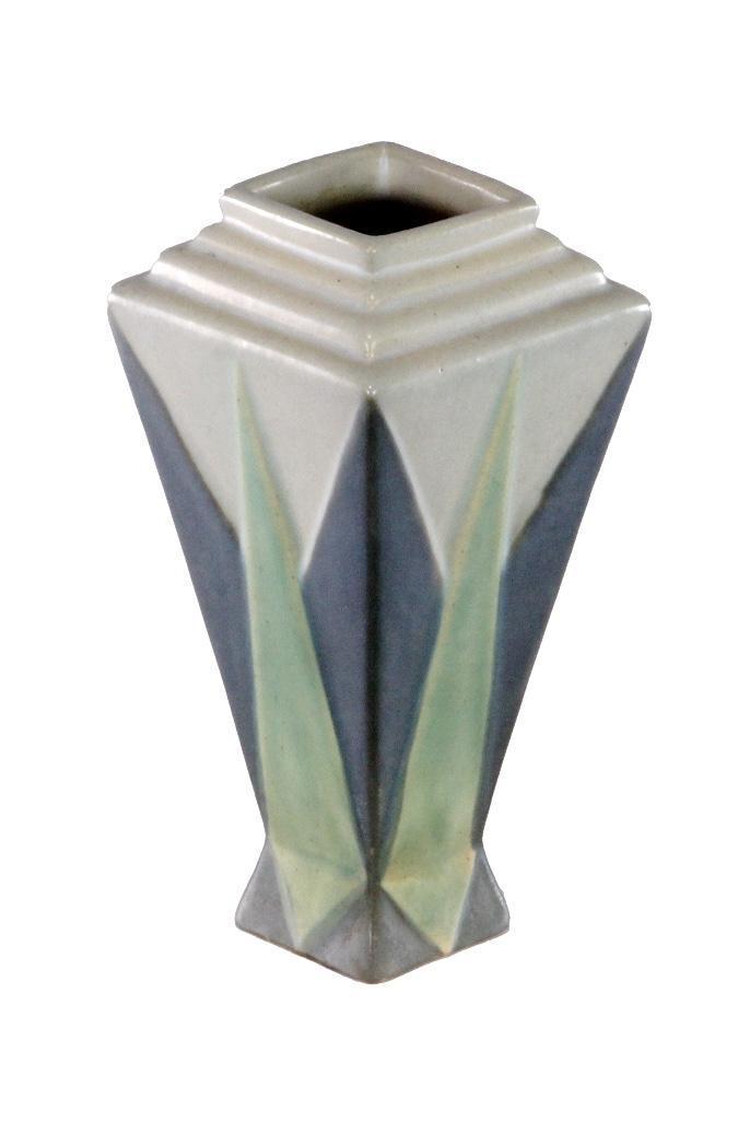 Roseville Futura The Torch Pottery Vase (1 of 7)