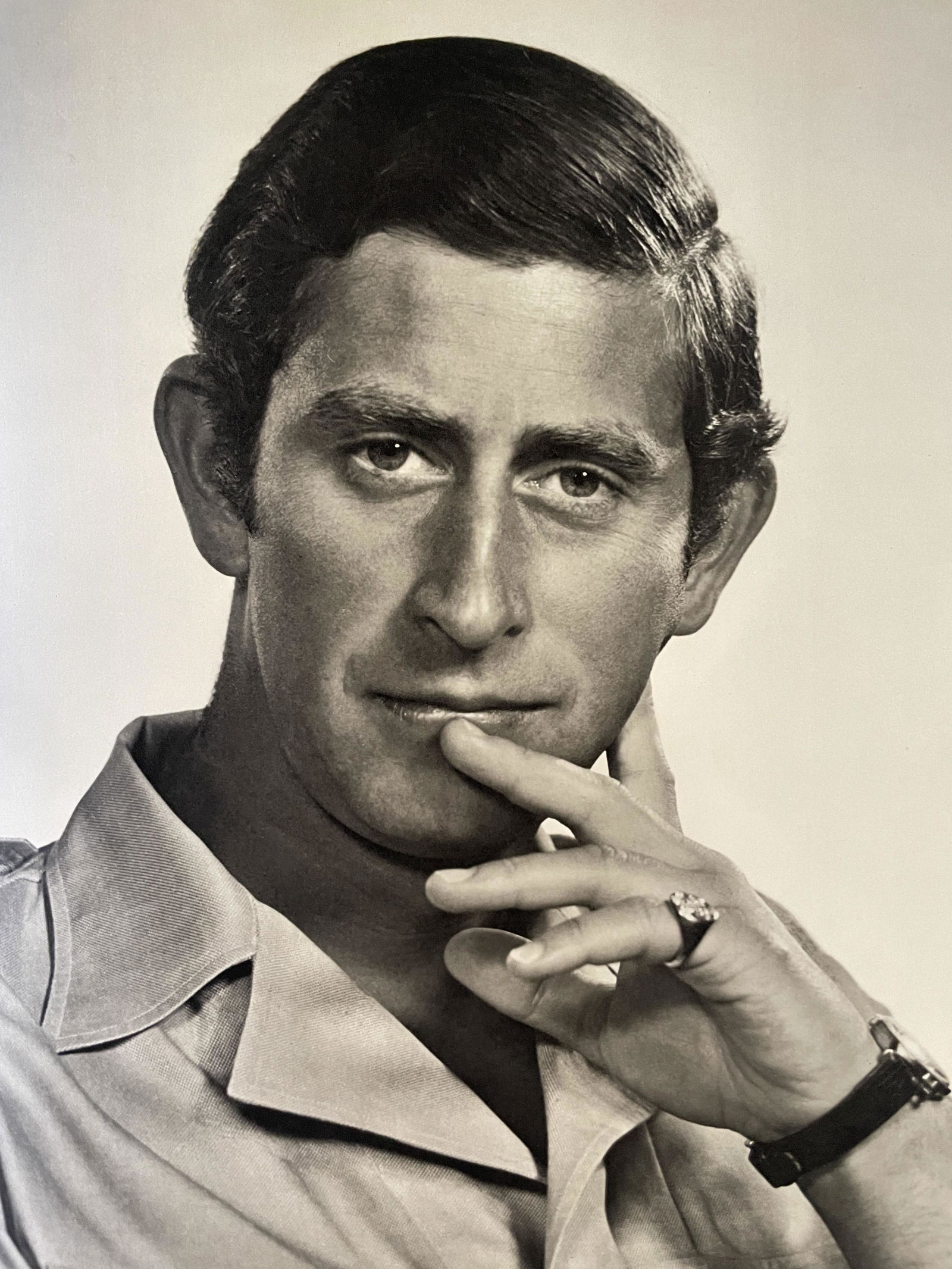Yousuf Karsh â€œPrince Charlesâ€ Print: Yousuf Karsh â€œPrince Charlesâ€ Print. Measures (approx): 12 x 8.5. Verso is blank. Printed circa 1970â€™s. Mounted to archival quality paper.