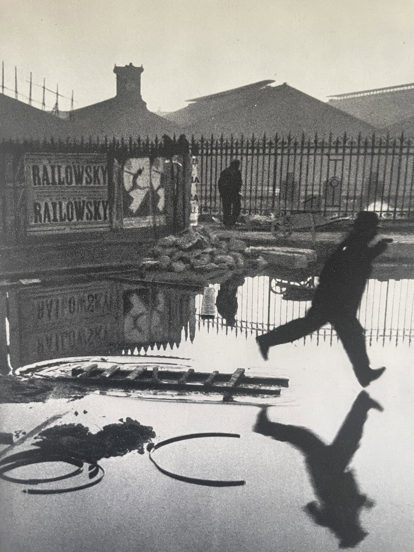 Henri Cartier Bresson â€œBehind Gare St. Lazare, Paris, 1932â€: Henri Cartier Bresson â€œBehind Gare St. Lazare, Paris, 1932â€ Print. Measures (approx): 7.1 x 4.75. Verso is blank. Printed circa 1960â€™s. Foxing ev