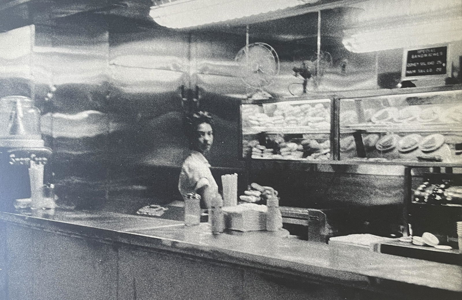 Robert Frank â€œCoffee Shop, Railway Station, Indianapolisâ€ Print: Robert Frank â€œCoffee Shop, Railway Station, Indianapolisâ€ Print Measures (approx): 5.25 x 8. Mounted to archival quality paper. Verso is blank. Printed circa 1950&#