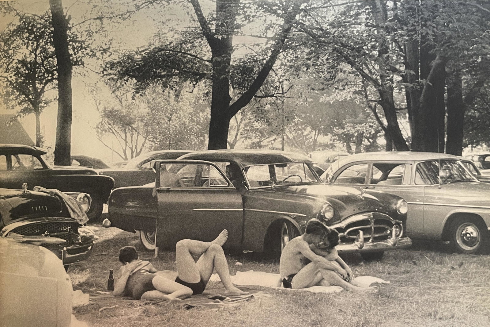 Robert Frank â€œPublic Park, Ann Arbor, Michiganâ€ Print: Robert Frank â€œPublic Park, Ann Arbor, Michiganâ€ Print Measures (approx): 5.25 x 7.75. Mounted to archival quality paper. Verso is blank. Printed circa 1950â