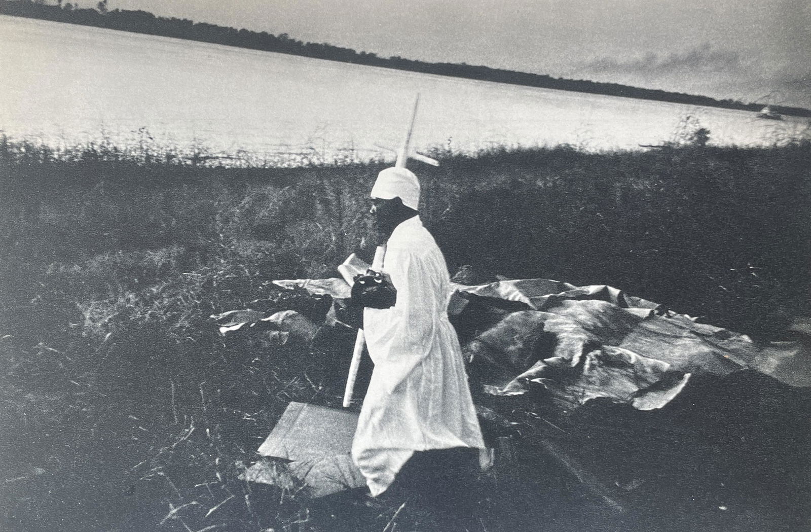 Robert Frank "Mississippi River, Baton Rouge, Louisiana" Print: Robert Frank "Mississippi River, Baton Rouge, Louisiana" Print. 5.25 x 7.75. Mounted to Archival Quality Paper. Printed circa 1950â€™s. Verso is blank