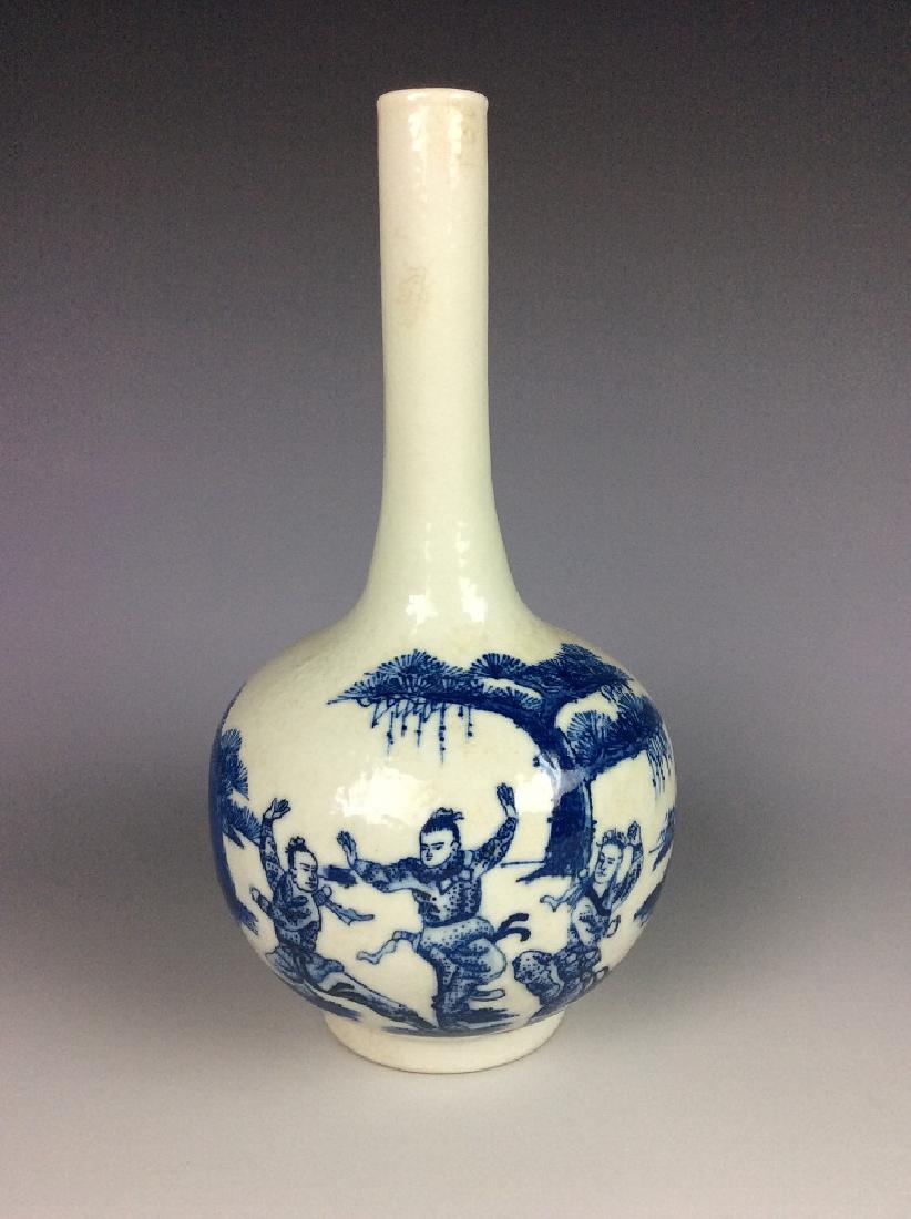 Vintage Qing style Chinese porcelain blue & white vase (1 of 6)
