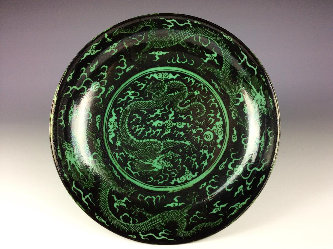 Exquisite Chinese black ground plate with malachite (1 of 5)