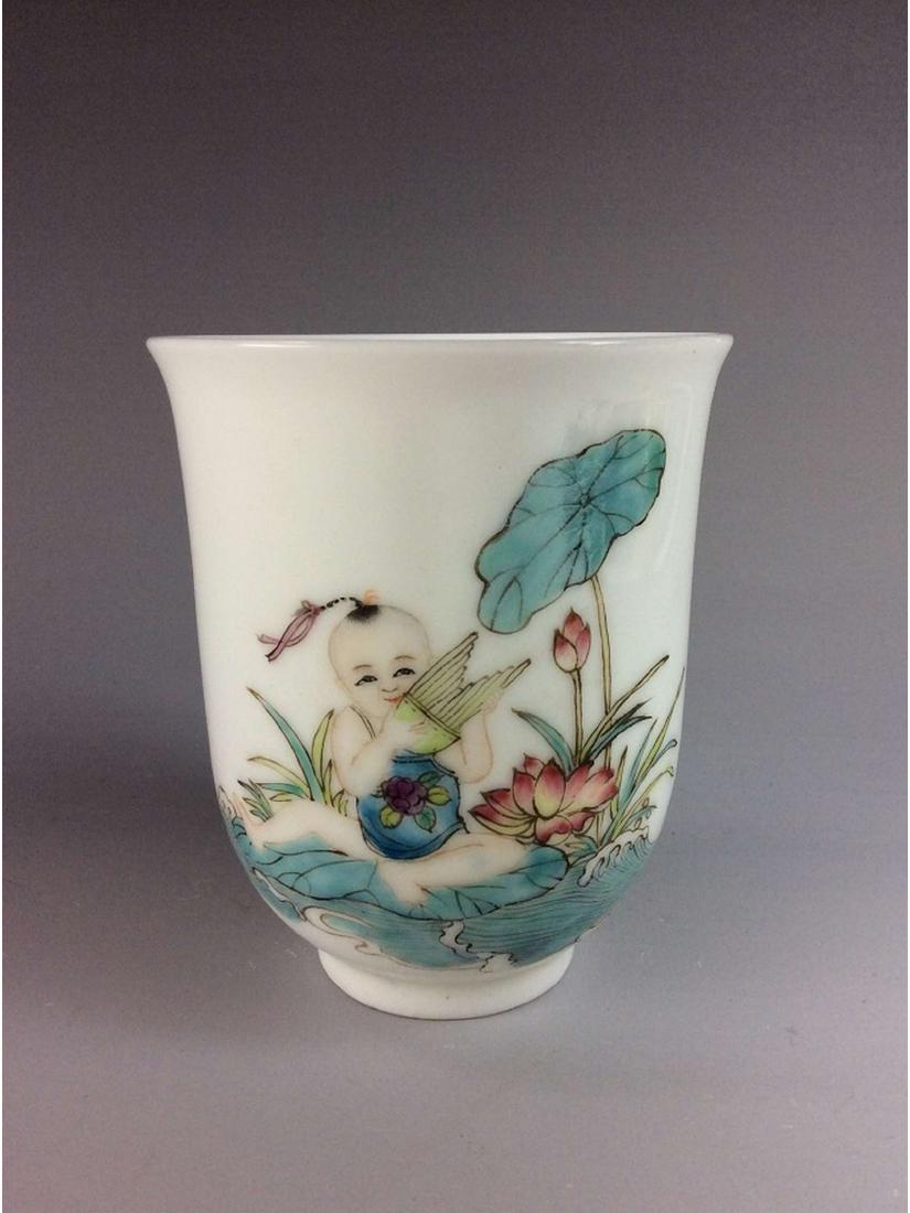 Fine Chinese porcelain cup,  familee rose glazed, (1 of 5)