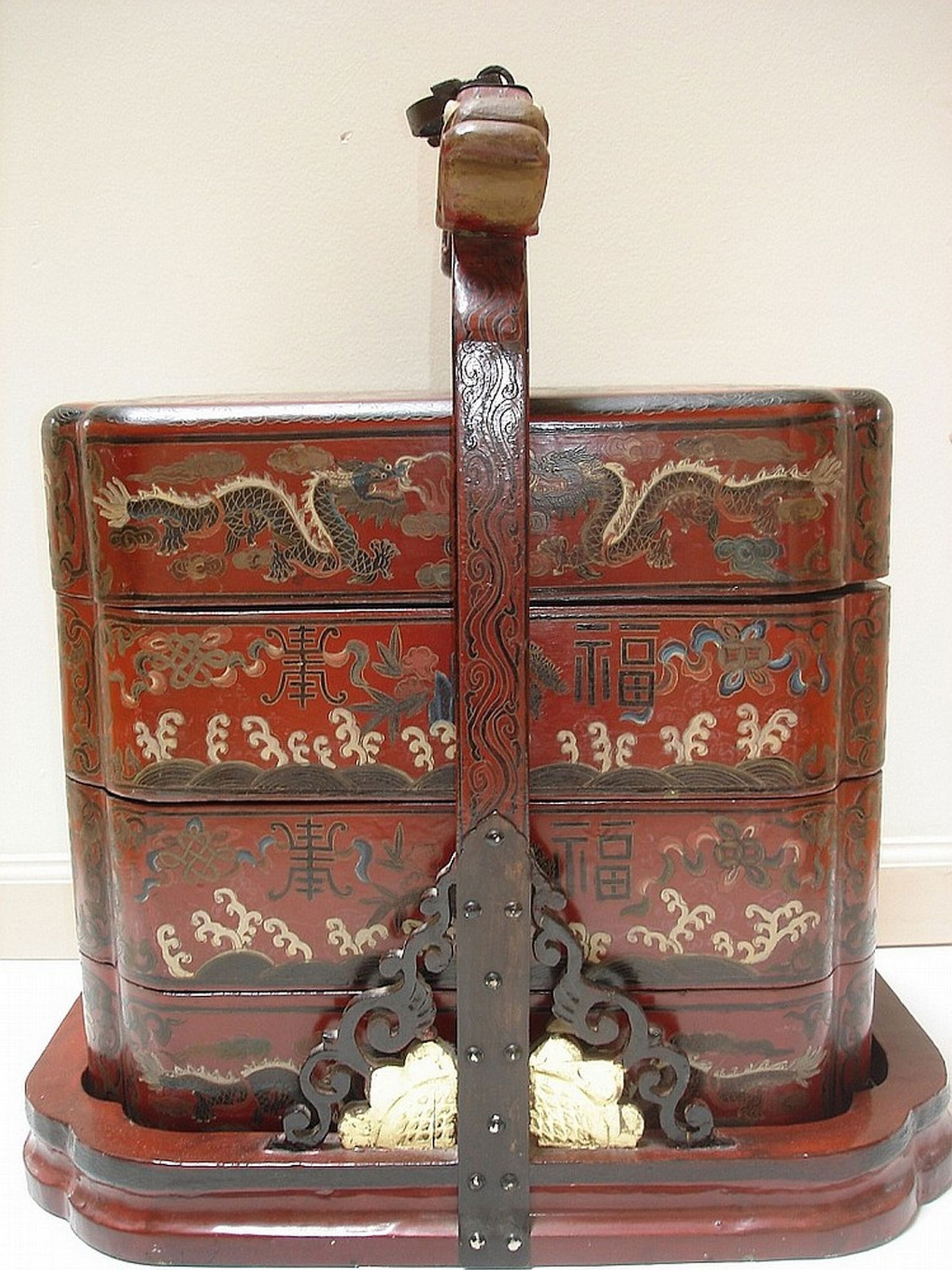 20C QING,   Vintage Chinese Lacquered Stacking Wedding Box (1 of 9)