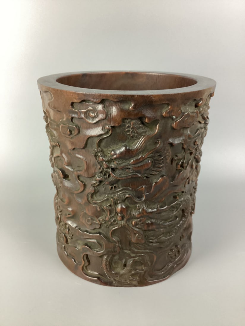 Chinese 17/18C MING/QING, A ZITAN/HUANGHUALI BRUSHPOT - NINE DRAGONS: Chinese 17/18C MING/QING, ??????????? A ZITAN/HUANGHUALI BRUSHPOT - NINE DRAGONSSize: H: 7.5" W: 6.75" inches Condition: Aged & used marks, otherwise In a good condition overall ?????????? - ???? ????