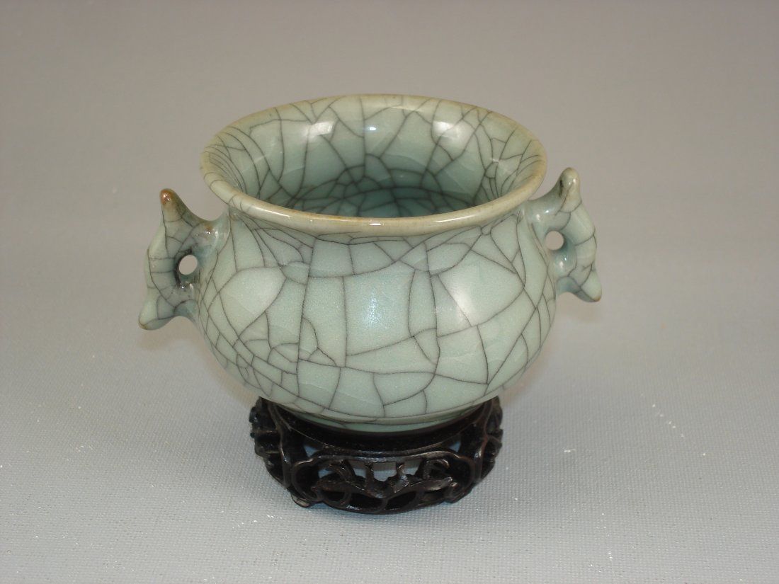 Ge Yao/Kiln Tpye Crackled Glaze Incense Burner/Censer,: Ge Yao/Kiln tpye crackled glaze incense burner/censer, double fish shaped handles. Size: 2" Ht. 2.75" D. Condition: Good condition. (Refer to pictures.) Shipping: We provide in house packing and shipp