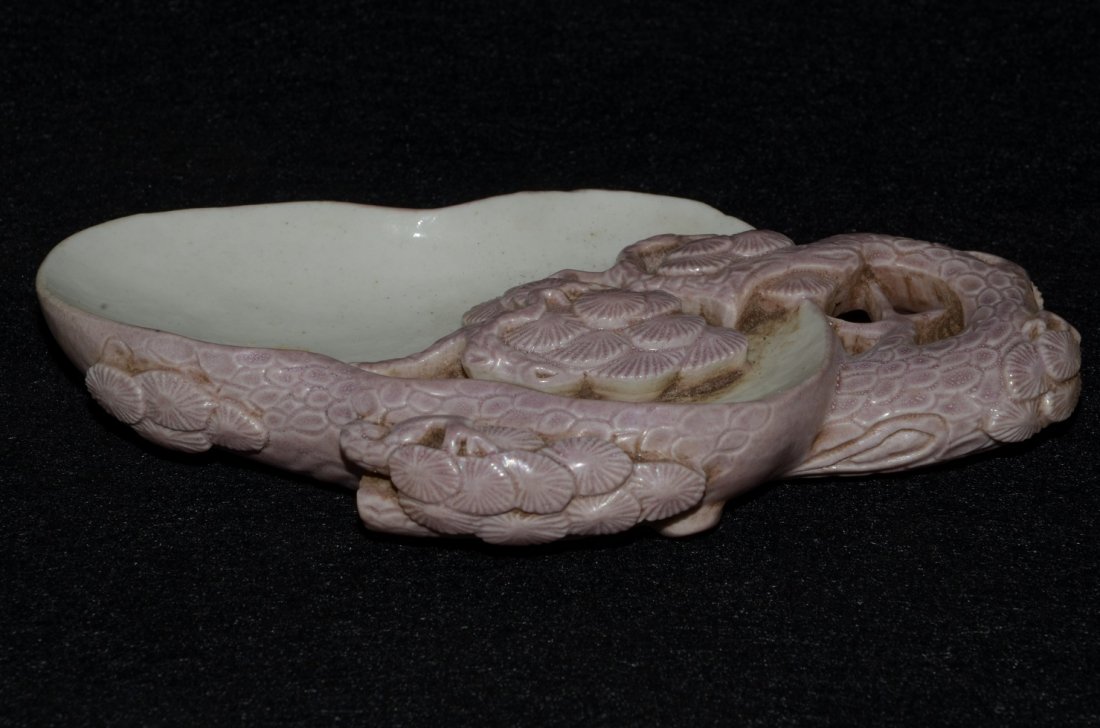 Chinese purple glazed porcelain brush washer: Chinese purple glazed porcelain brush washer Size: 6" X 3.5" Condition: Good condition,refers to pictures. 专业打包 发货全球 费用廉