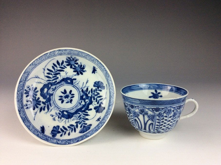 18C Chinese erxport porcelain blue & white set of plate (1 of 3)