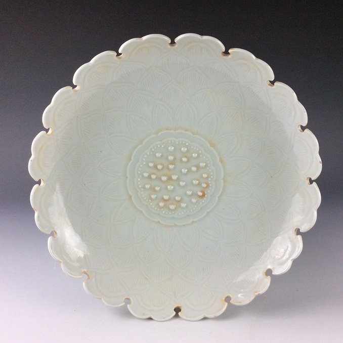 Ming style Chinese celadon porcelain plate, lotus form, (1 of 6)