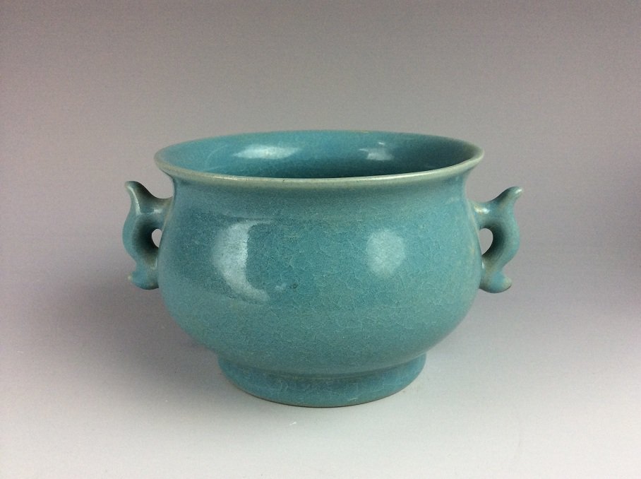 Fine Chinese Ru ware style porcelain pot with ears (1 of 5)