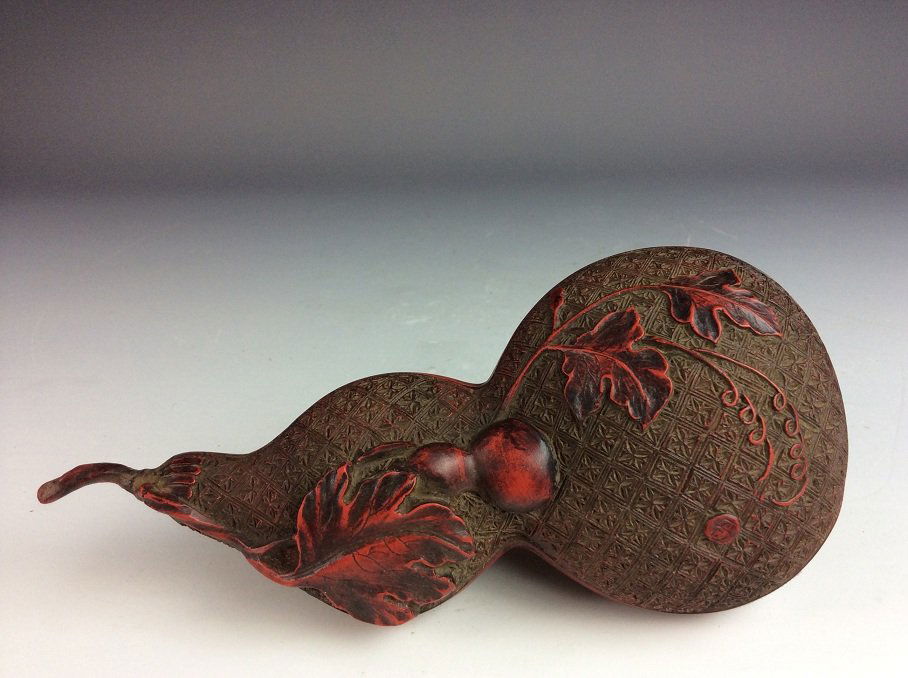 Fine Chinese Carved Lacquer Cinnabar box, decorated (1 of 6)