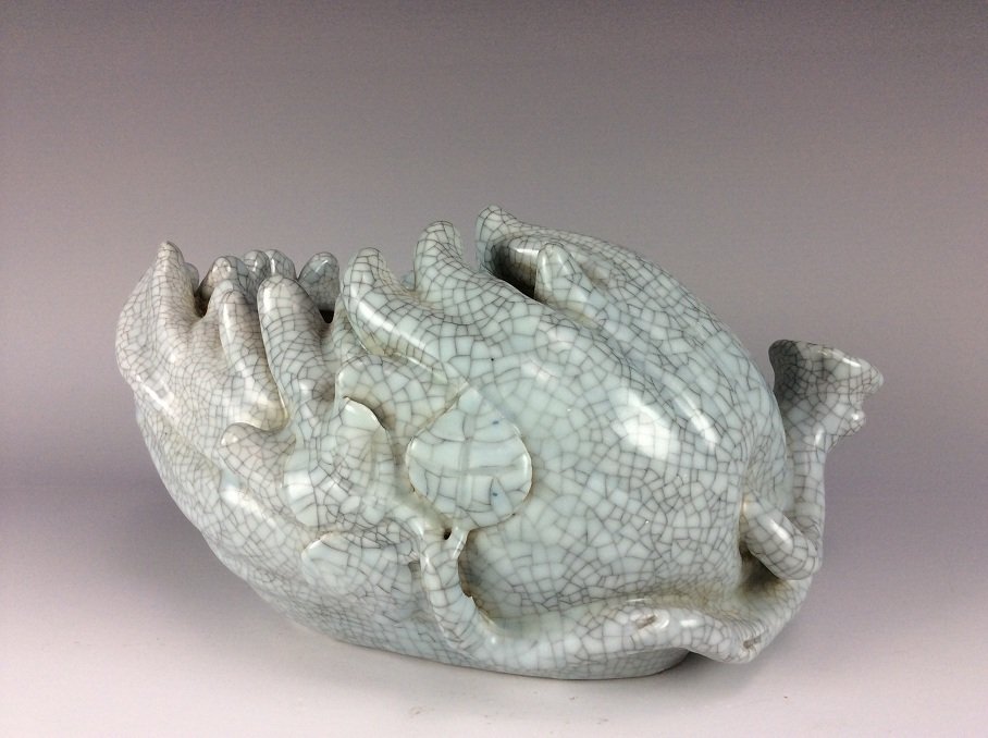 Chinese porcelain brush washer, crackle line style,: Chinese porcelain brush washer, crackle line style, marked. Size & Condition: please see the last picture 专业打包 发货全球 费用廉