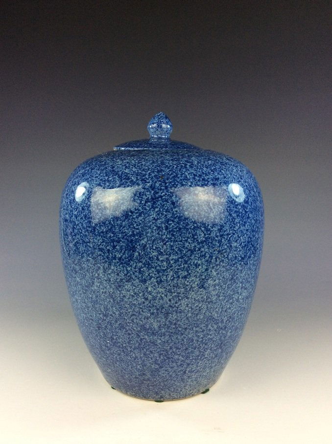 Fine Chinese porcelain blue glazed jar with lid, marked (1 of 4)