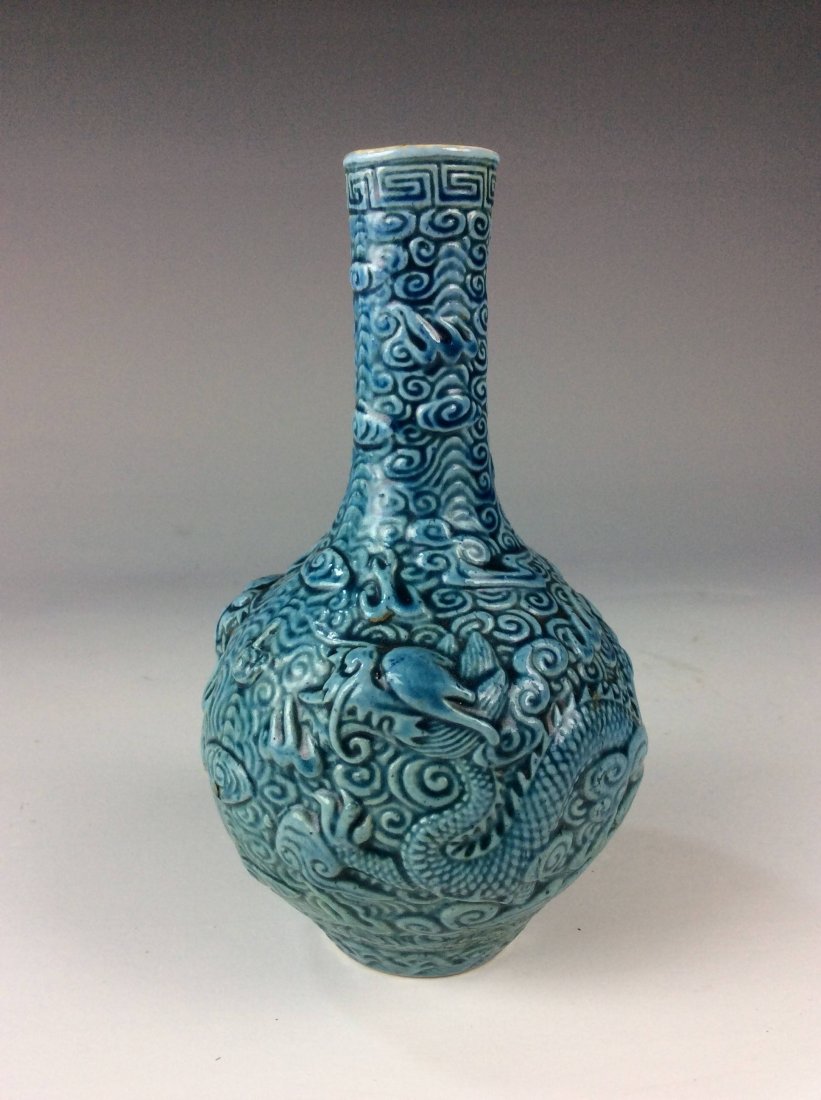 19C Fine Chinese blue glaze porcelain vase, decorated (1 of 5)