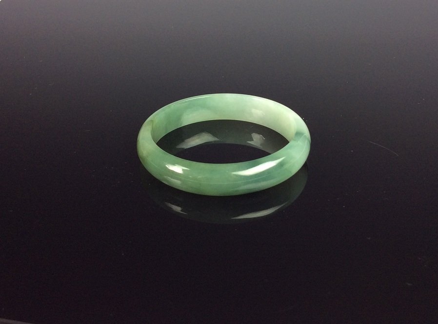 Fine Chinese jadeite bangle (1 of 3)
