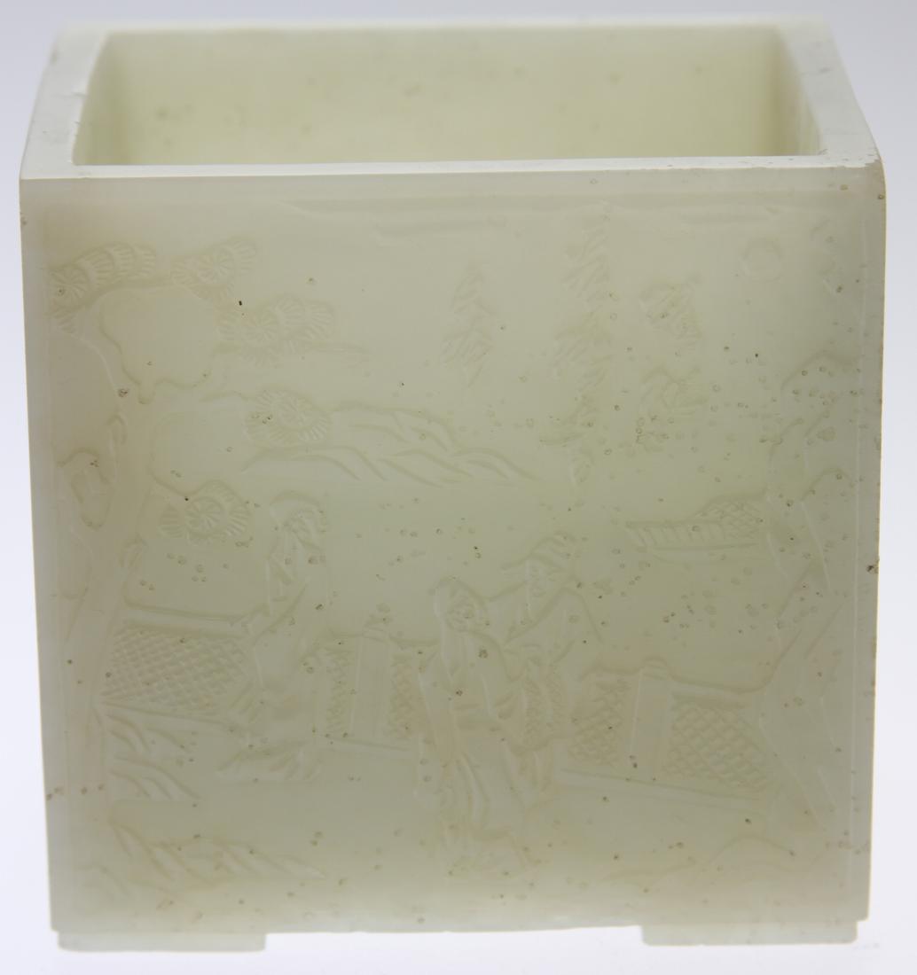 [CHINESE]A QING STYLED HETIAN JADE CARVED SEAL BOW WITH (1 of 2)