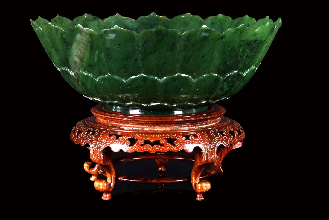 [CHINESE] EARLY 20TH CENTURY JADE CARVED LOTUS (1 of 3)