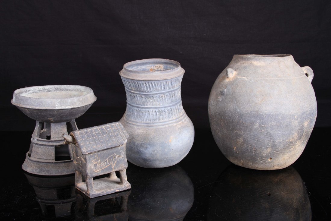 [JAPANESE] SET OF IRON WARE (4 PIECES) ( MEASURE FROM: 精美日式铁质器皿摆件组(4件)(以最大物品计量)[JAPANESE] SET OF IRON WARE (4 PIECES) ( ME