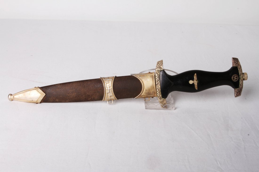 [GERMANY] SCHUTZSTAFFEL SWORD L:14.5" W:3" (1 of 3)