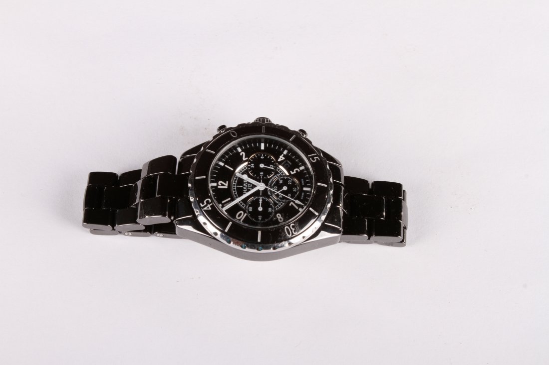 A CHANEL MAN'S WATCH L:4" W:2" (1 of 3)